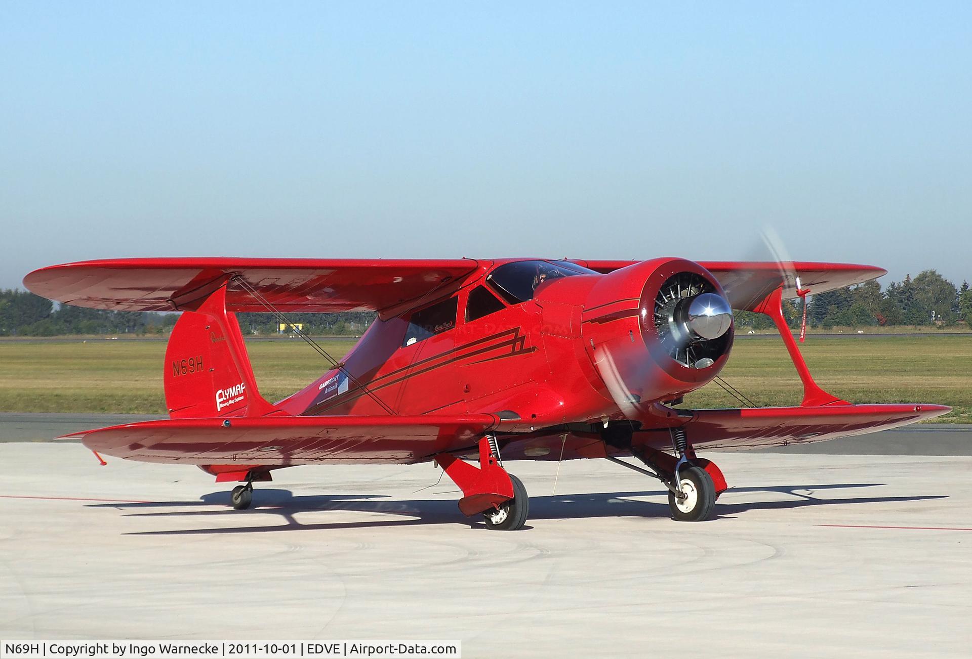 N69H, 1943 Beech D17S Staggerwing C/N 4896, Beechcraft D17S Staggerwing at its home-base at Braunschweig-Waggum airport