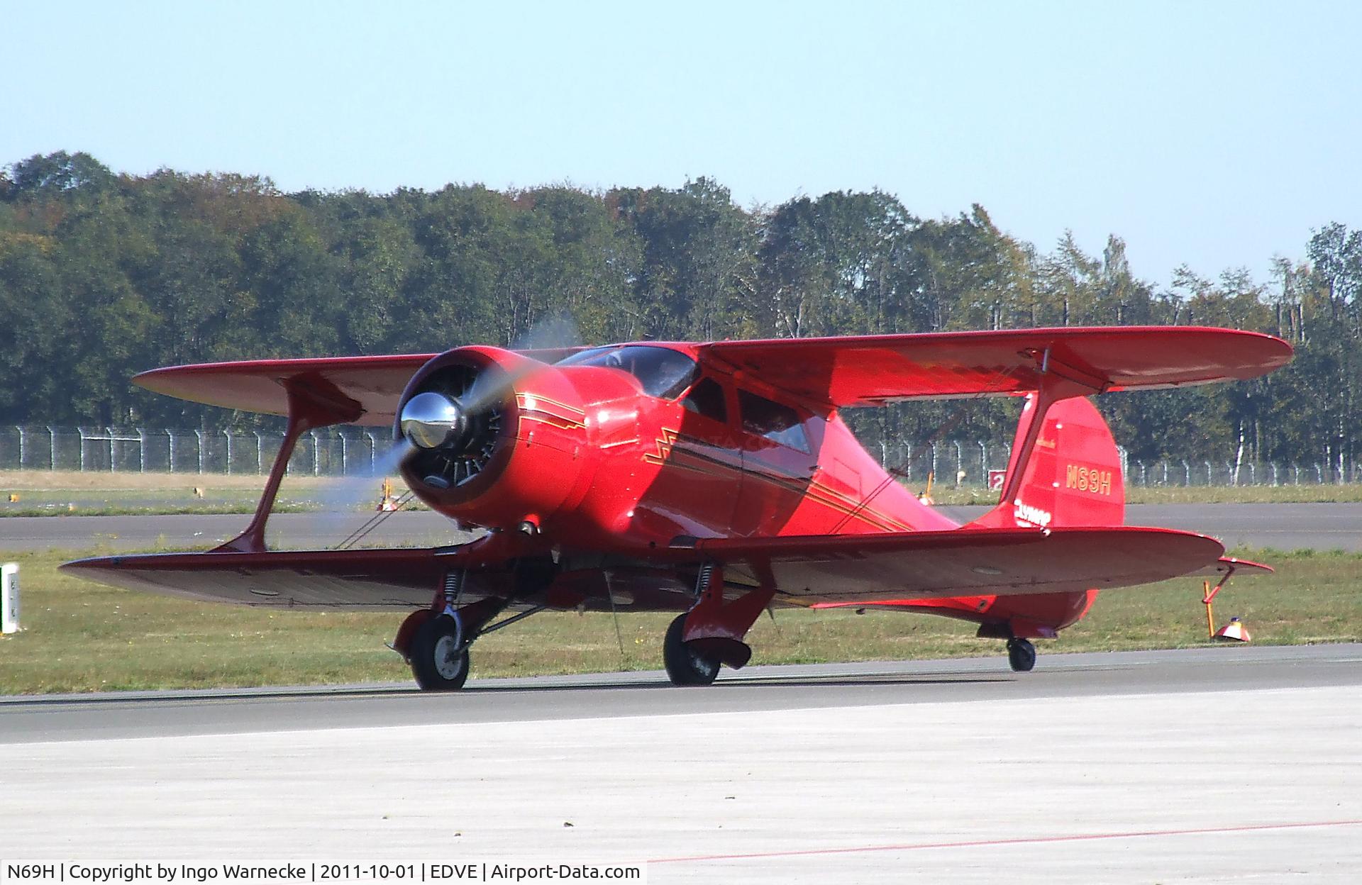 N69H, 1943 Beech D17S Staggerwing C/N 4896, Beechcraft D17S Staggerwing at its home-base at Braunschweig-Waggum airport