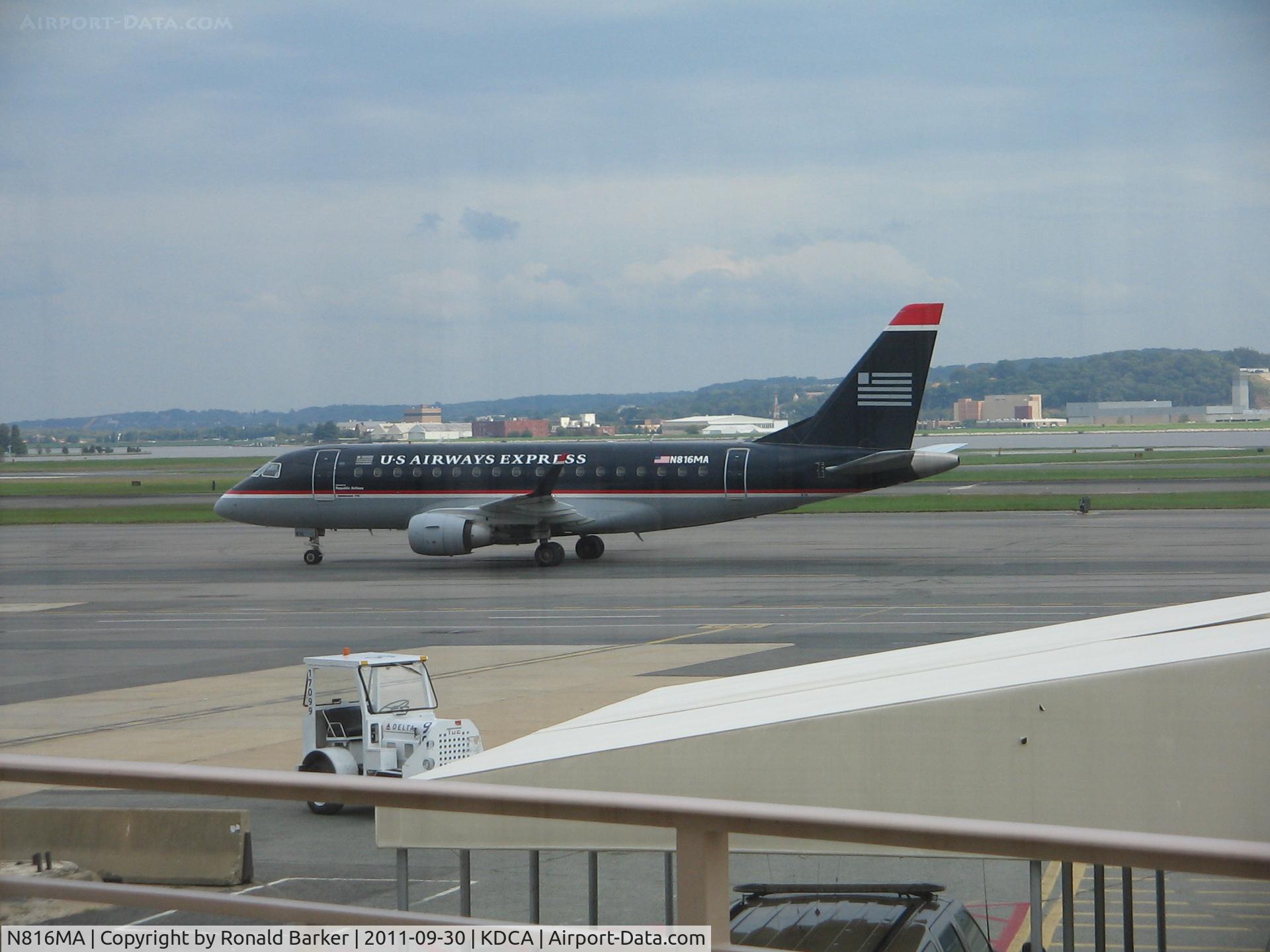N816MA, 2004 Embraer 170SU (ERJ-170-100SU) C/N 17000037, DCA, VA