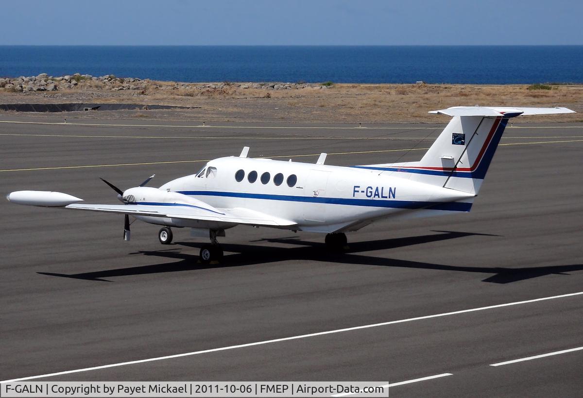 F-GALN, 1977 Beech 200T Super King Air C/N BT-1, Parked on the apron