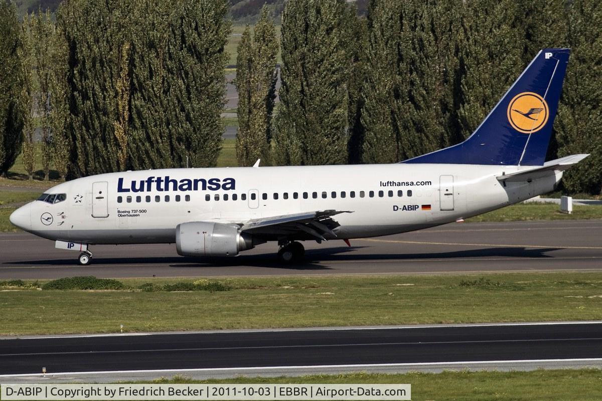 D-ABIP, 1991 Boeing 737-530 C/N 24940, taxying to the gate