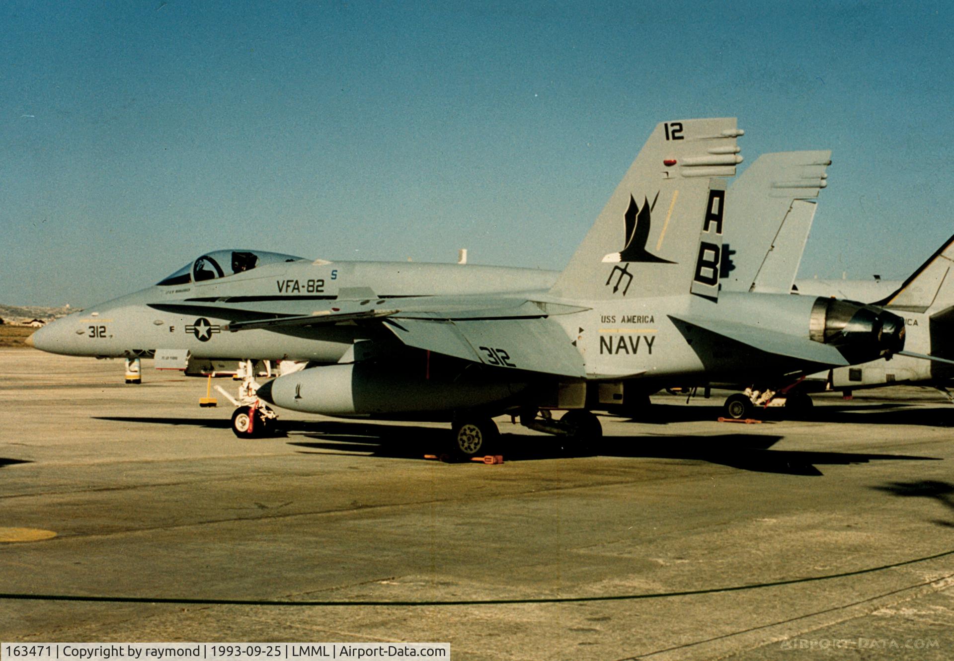 163471, 1988 McDonnell Douglas F/A-18C Hornet C/N 0695/C034, F18A Hornet 16347/AB/312 USS America US Navy
