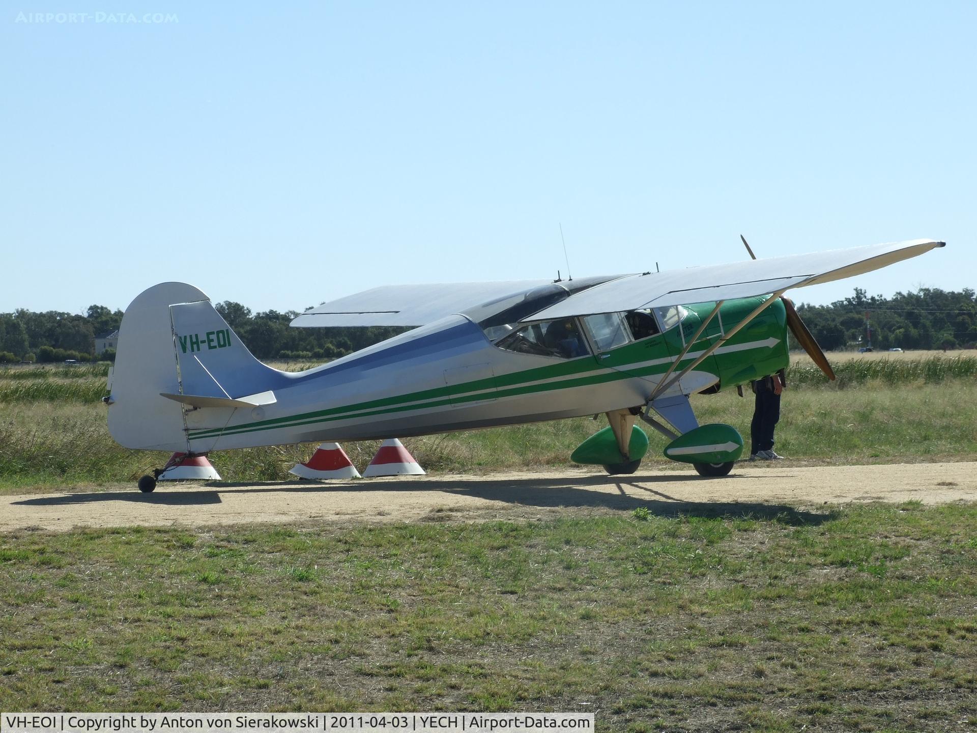VH-EOI, 1955 Auster J-5B Autocar C/N 3190, Echuca Air Show