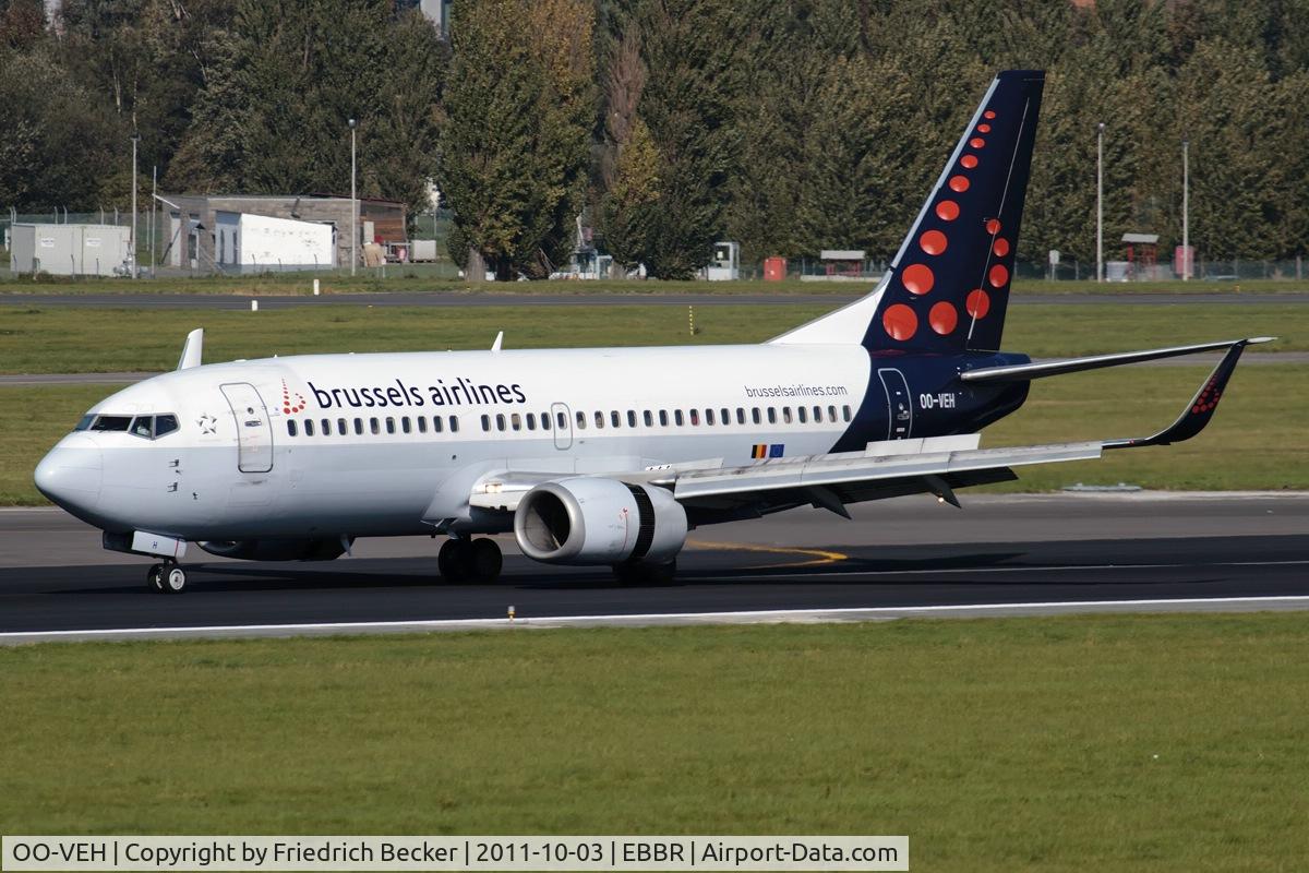 OO-VEH, 1998 Boeing 737-36N C/N 28571, decelerating after touchdown