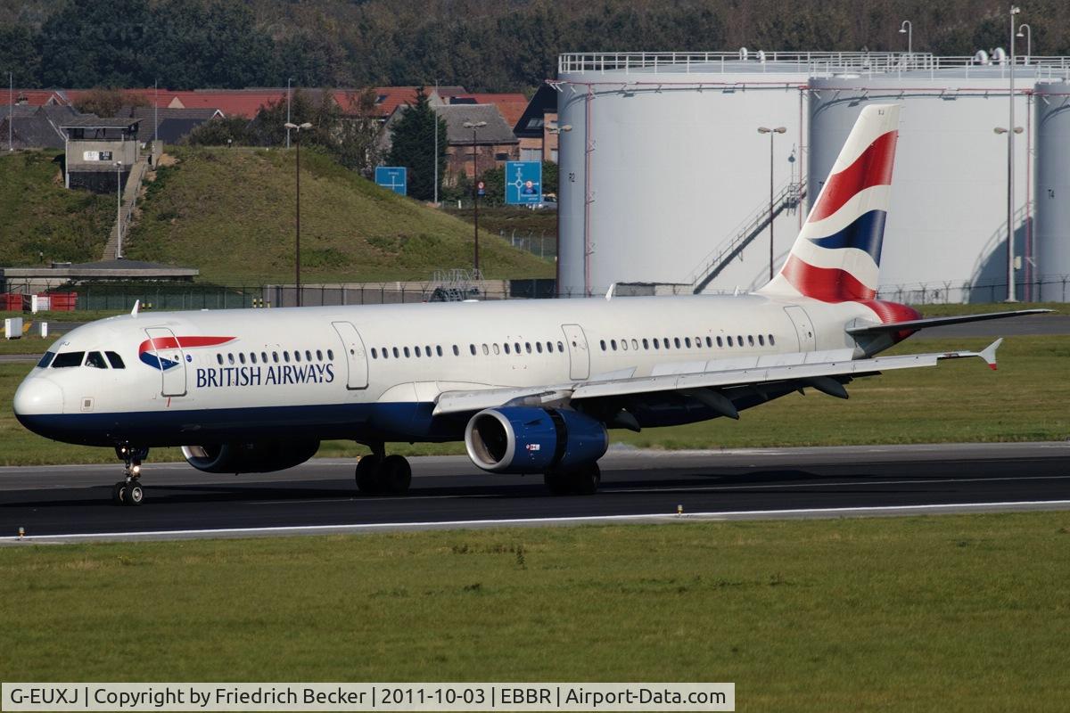 G-EUXJ, 2007 Airbus A321-231 C/N 3081, decelerating after touchdown