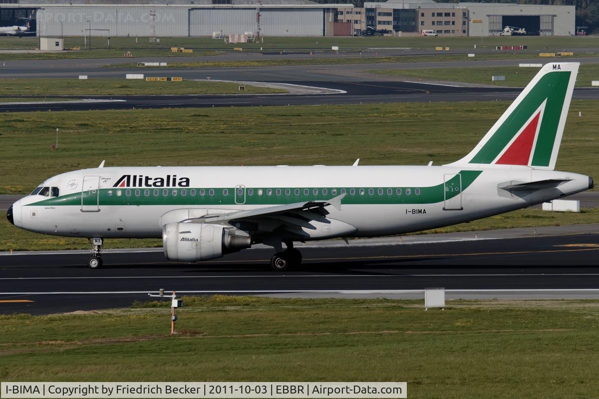I-BIMA, 2002 Airbus A319-112 C/N 1722, decelerating after touchdown