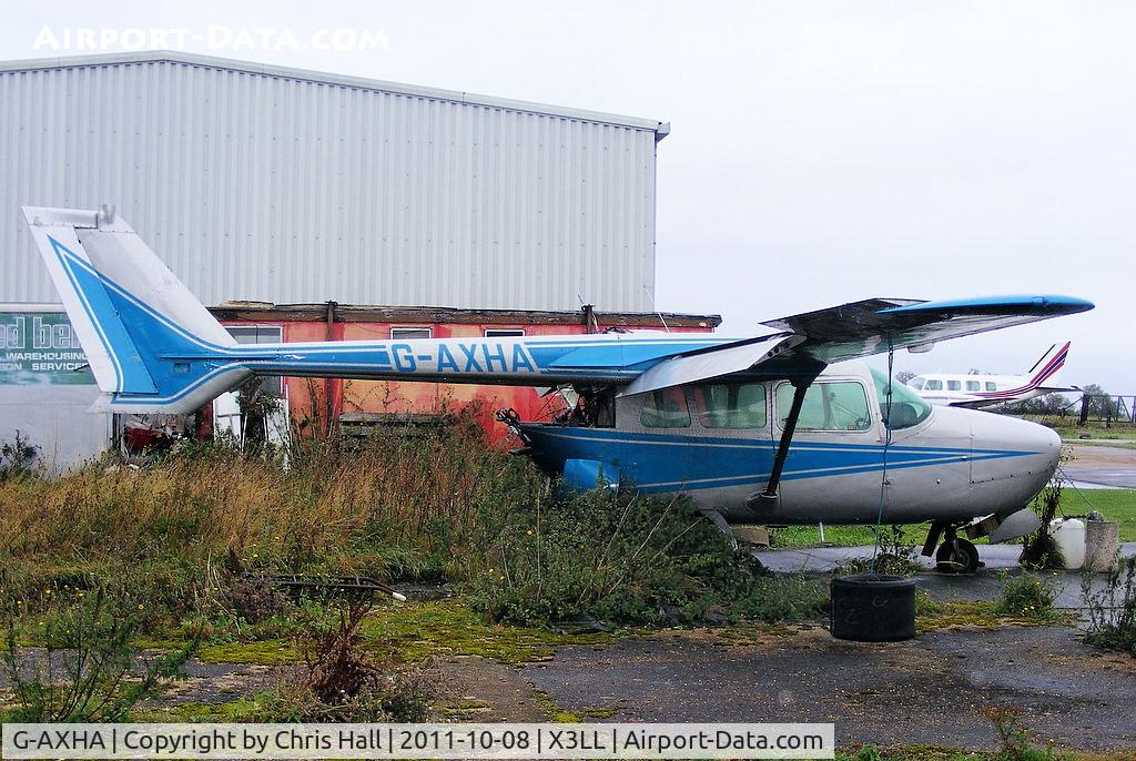 G-AXHA, 1966 Cessna 337A Super Skymaster C/N 337-0484, at Little Staughton.