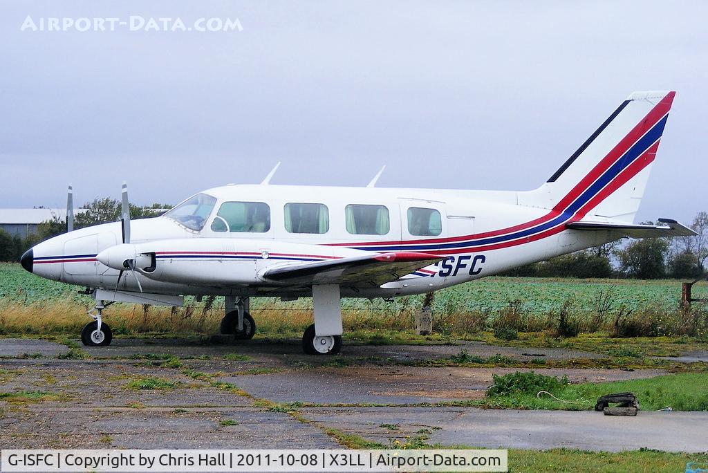 G-ISFC, 1973 Piper PA-31 Navajo C/N 31-7300970, at Little Staughton