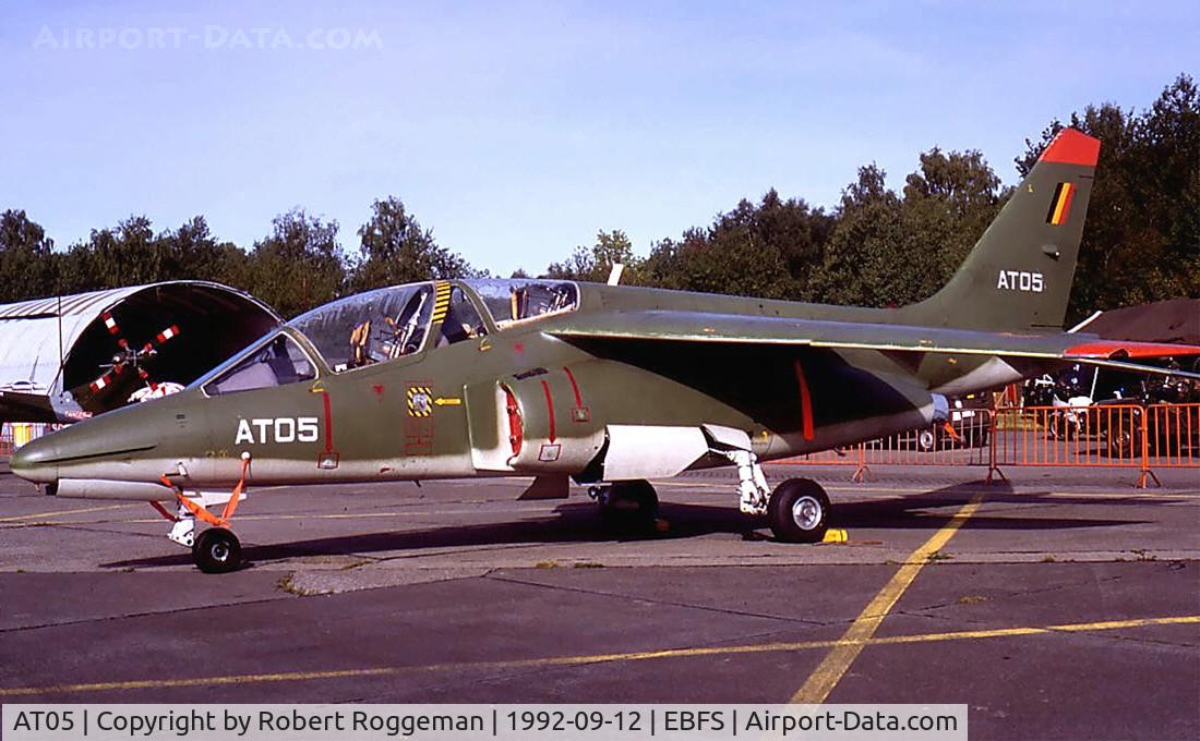 AT05, Dassault-Dornier Alpha Jet 1B C/N B05/1018, Overall green.