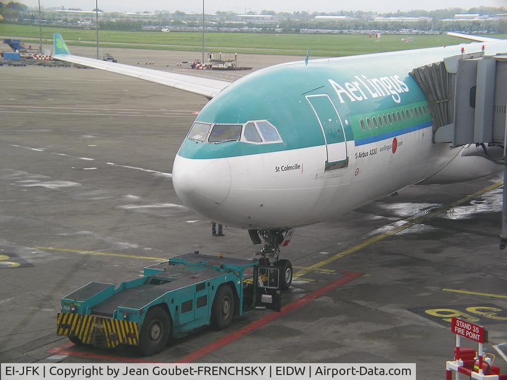 EI-JFK, 1995 Airbus A330-301 C/N 086, push back to Boston