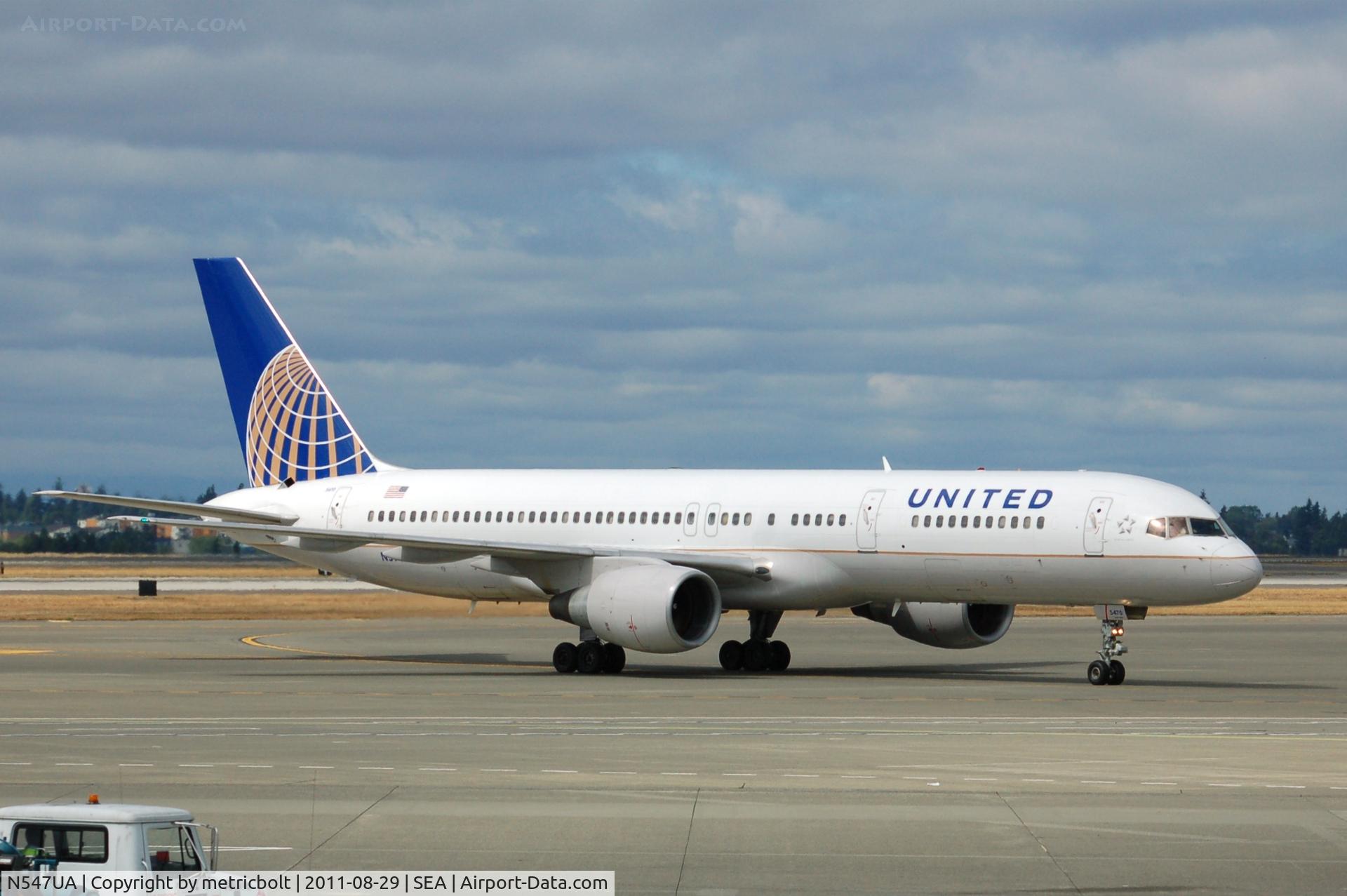 N547UA, 1991 Boeing 757-222 C/N 25368, At SeaTac