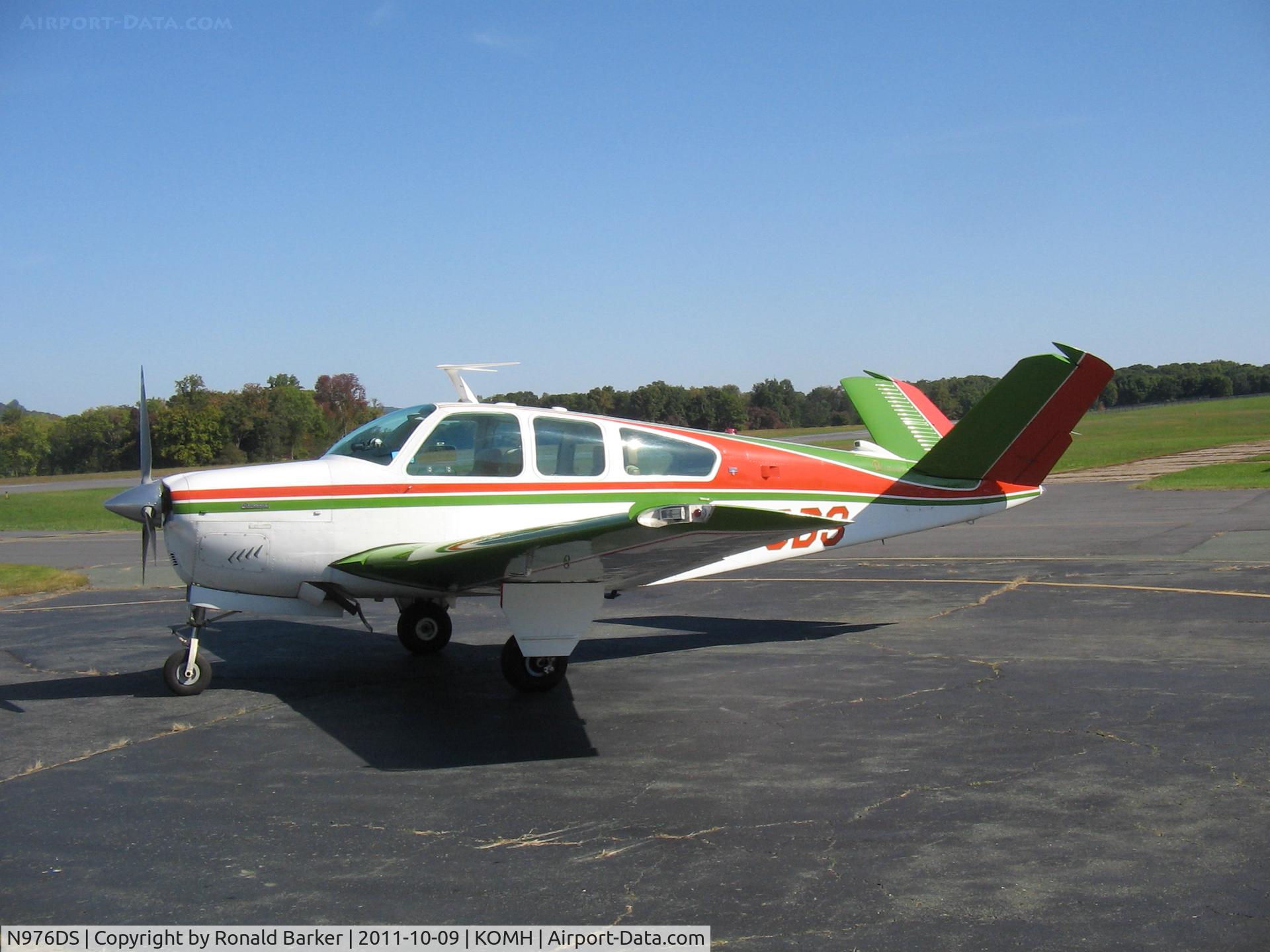 N976DS, 1976 Beech V35B Bonanza C/N D-9931, Orange, VA
