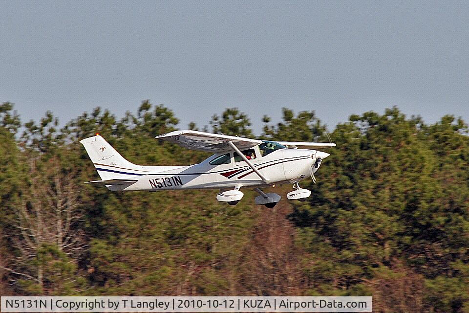 N5131N, 1980 Cessna 182Q Skylane C/N 18267538, On takeoff