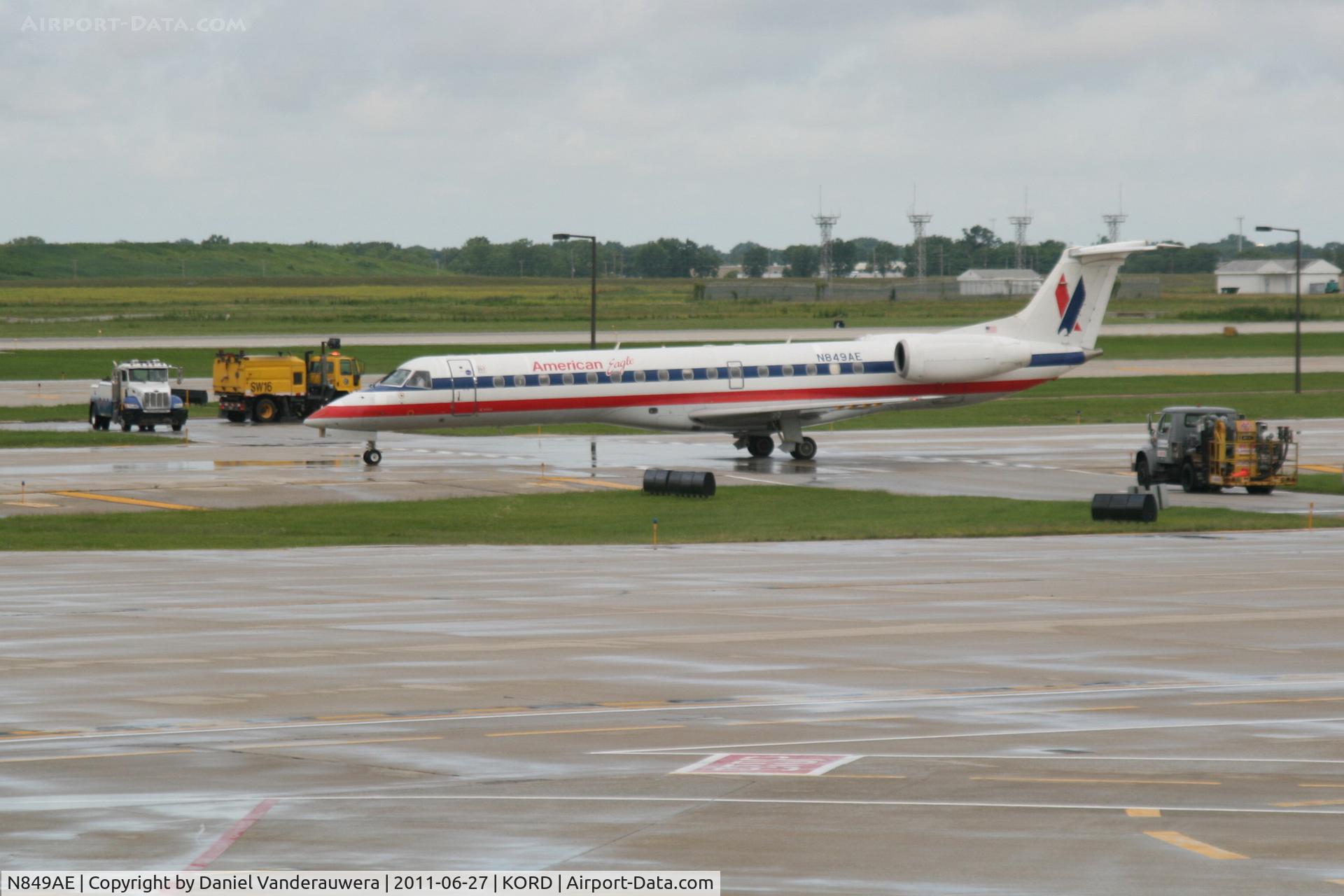 N849AE, 2003 Embraer ERJ-140LR (EMB-135KL) C/N 145716, Taxiing