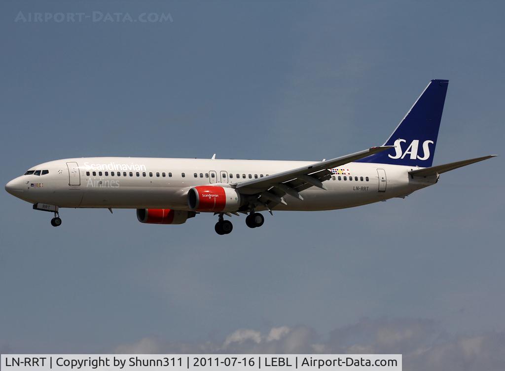 LN-RRT, 2001 Boeing 737-883 C/N 28326, Landing rwy 25R