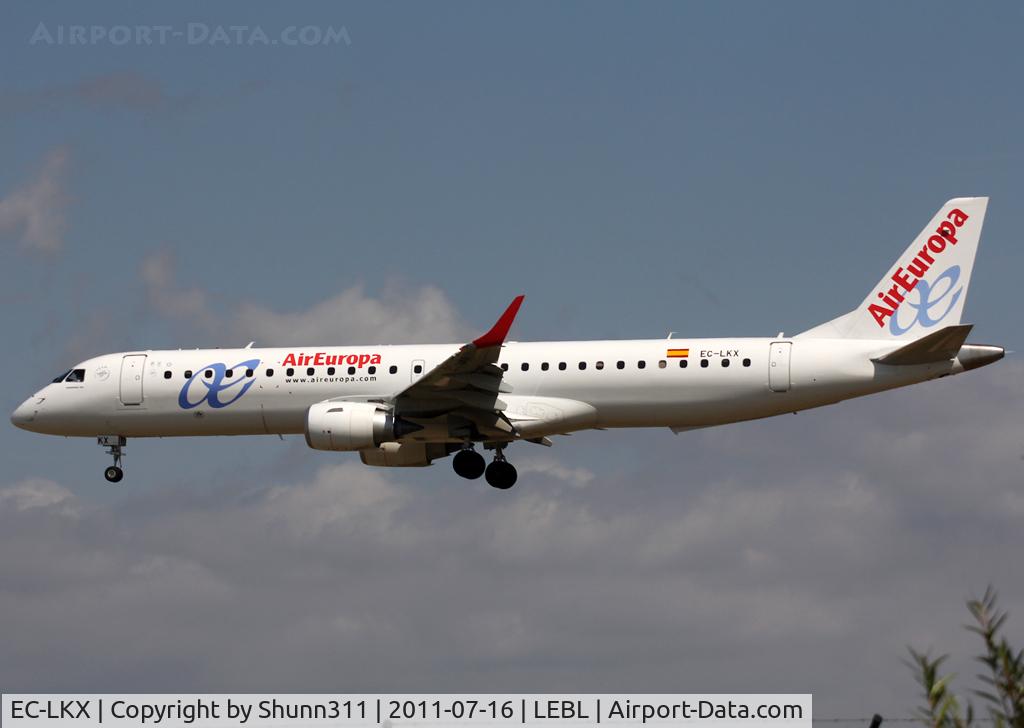EC-LKX, 2011 Embraer 195LR  (ERJ-190-200LR) C/N 19000437, Landing rwy 25R