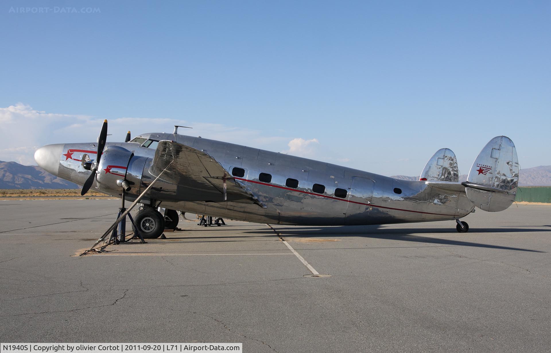 N1940S, 1943 Lockheed 18-56 Lodestar C/N 18-2509, California city