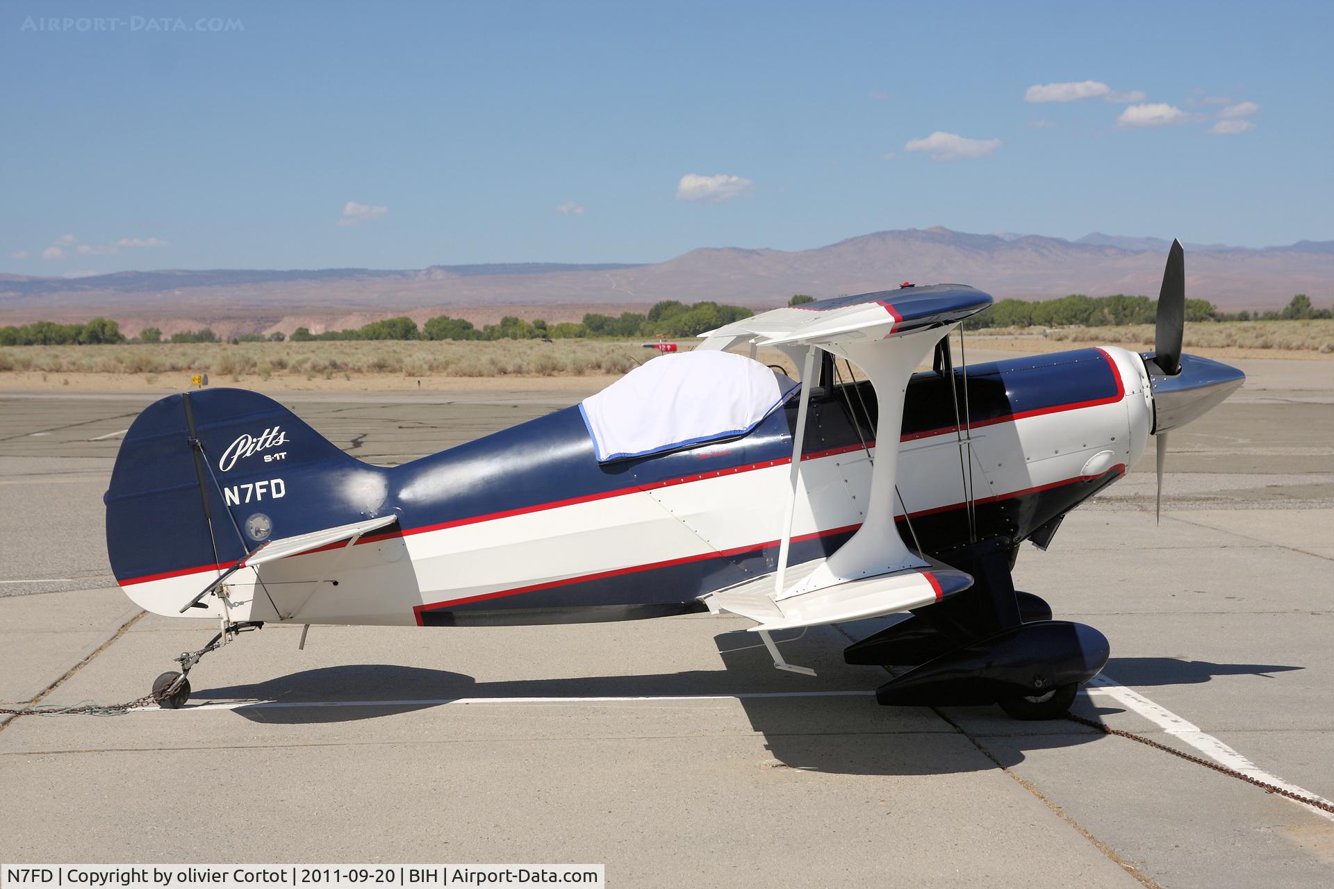 N7FD, 1994 Aviat Pitts S-1T Special C/N 1059, seen at bishop
