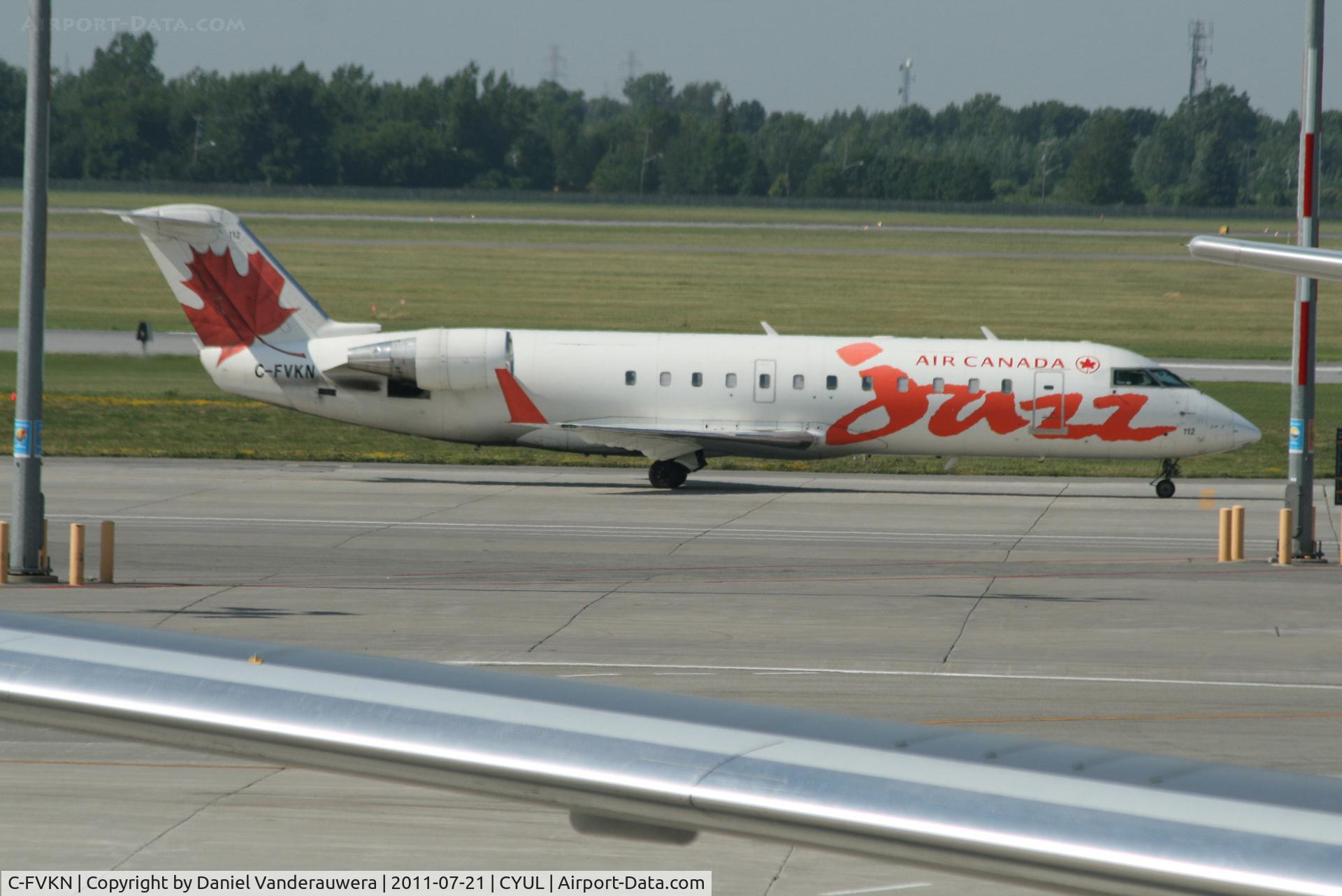 C-FVKN, 1995 Canadair CRJ-100ER (CL-600-2B19) C/N 7078, Taxiing