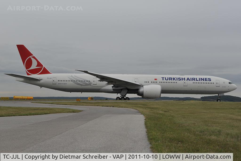 TC-JJL, 2011 Boeing 777-3F2/ER C/N 40793, THY Boeing 777-300