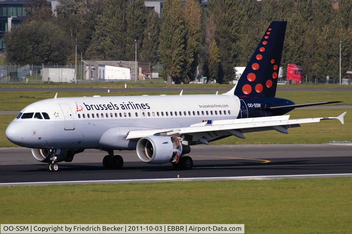 OO-SSM, 2000 Airbus A319-112 C/N 1388, decelerating after touchdown