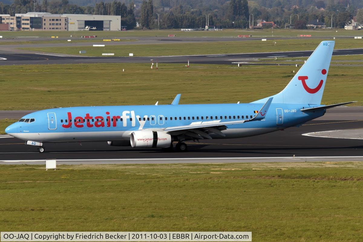 OO-JAQ, 2009 Boeing 737-8K5 C/N 35148, decelerating after touchdown