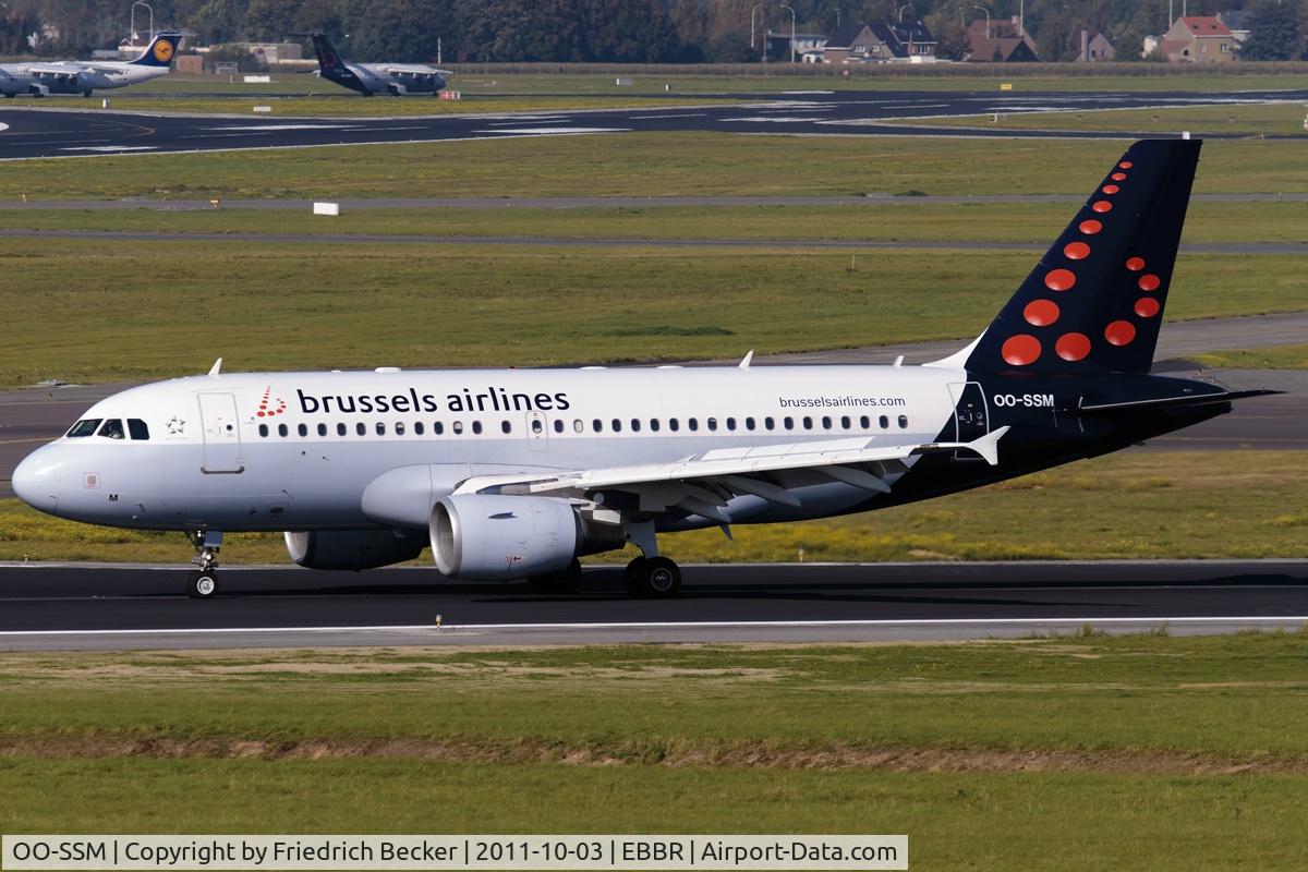 OO-SSM, 2000 Airbus A319-112 C/N 1388, decelerating after touchdown
