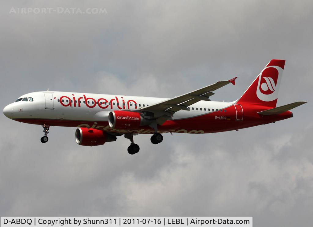 D-ABDQ, 2007 Airbus A320-214 C/N 3121, Landing rwy 25R