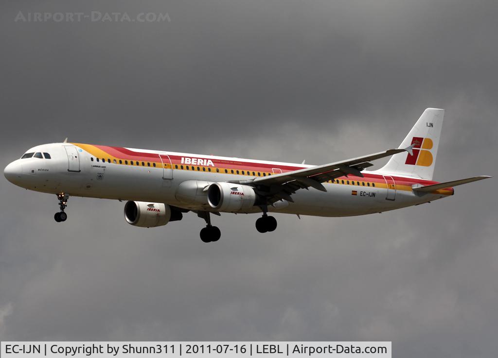 EC-IJN, 2002 Airbus A321-211 C/N 1836, Landing rwy 25R