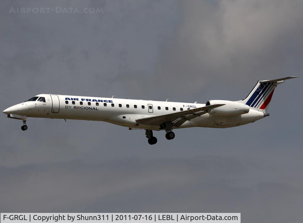 F-GRGL, 2001 Embraer EMB-145EU (ERJ-145EU) C/N 145375, Landing rwy 25R