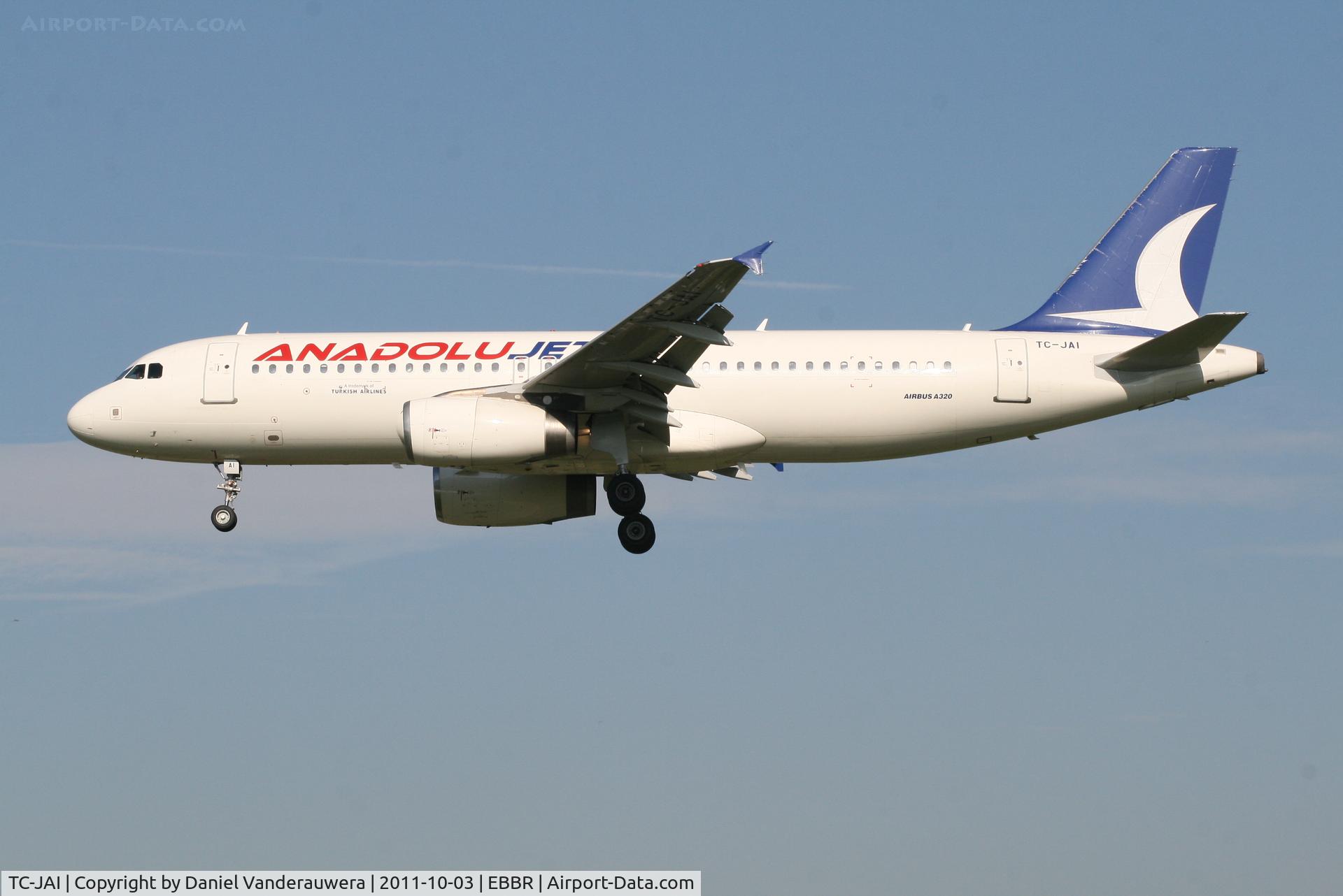 TC-JAI, 2007 Airbus A320-232 C/N 3259, Arrival of flight TK7352 to RWY 25L