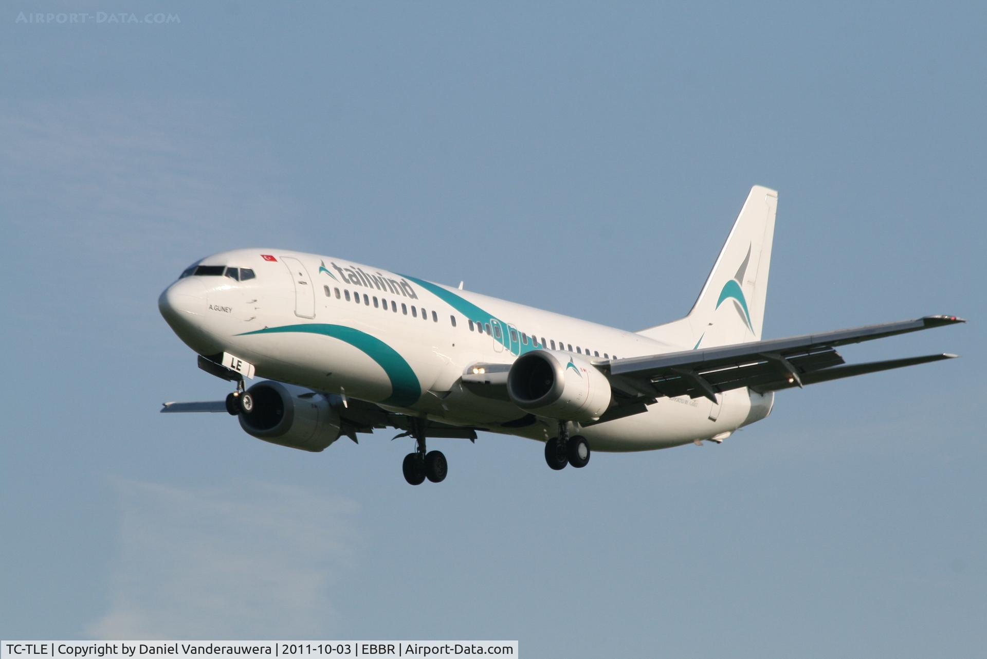 TC-TLE, 1997 Boeing 737-4Q8 C/N 27628, Arrival of flight TWI884 to RWY 25L