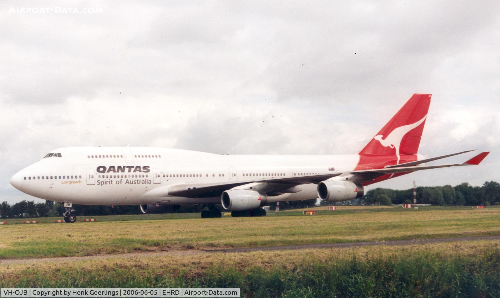 VH-OJB, 1989 Boeing 747-438 C/N 24373, Qantas ; 
Charter flt into Rotterdam to  pickup of the Australian soccer team who played a test match in Rotterdam on the occasion of the World Cup Soccer in France.
Flt departed to Suttgard