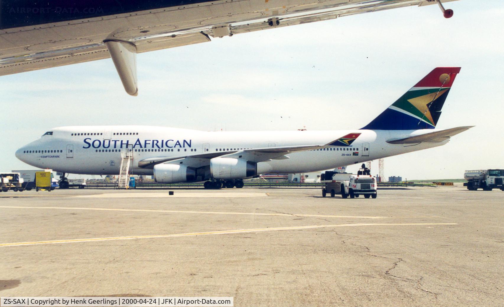 ZS-SAX, 1992 Boeing 747-444 C/N 26637, South African