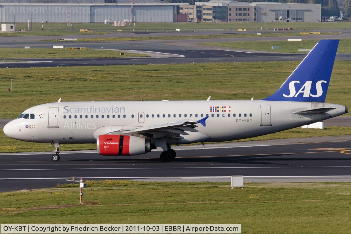 OY-KBT, 2007 Airbus A319-131 C/N 3292, decelerating after touchdown