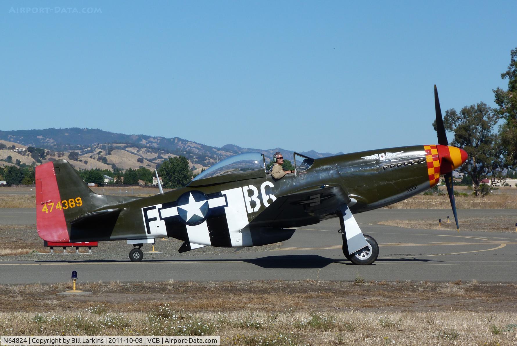 N64824, 1944 North American P-51D-30NA Mustang C/N 122-4929, Taxiing into field.