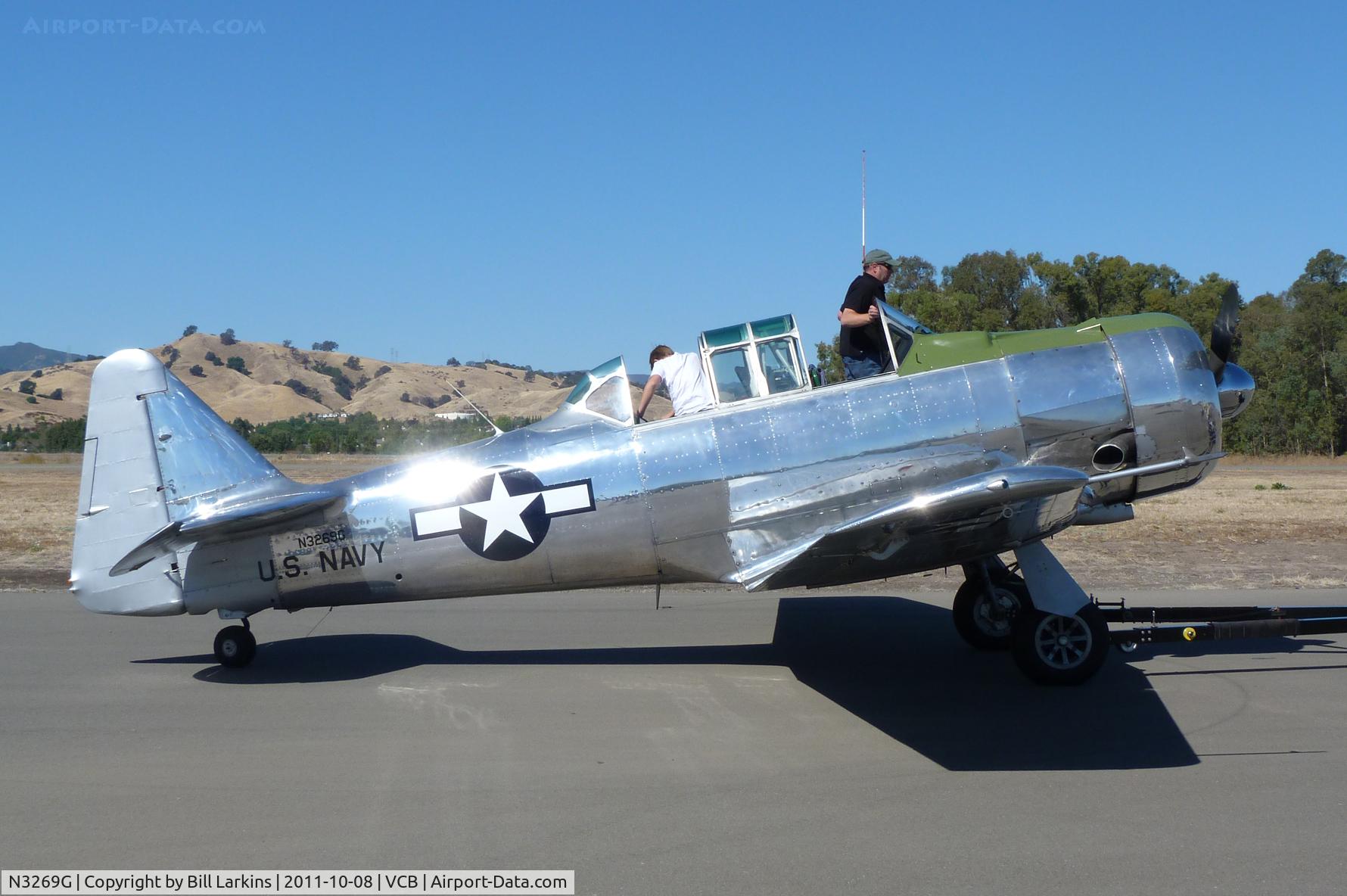 N3269G, North American SNJ-5C Texan Texan C/N 88-14704, Arriving for Mustang Day.