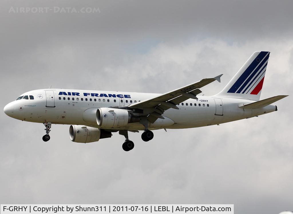 F-GRHY, 2001 Airbus A319-111 C/N 1616, Landing rwy 25R