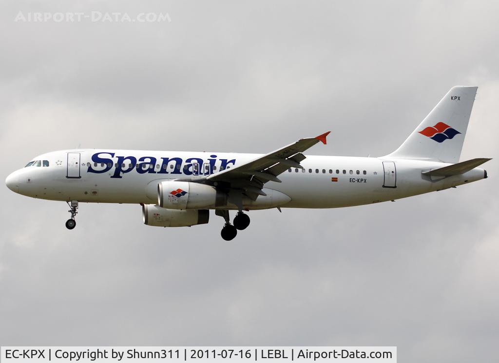EC-KPX, 2001 Airbus A320-232 C/N 1407, Landing rwy 25R without any stickers...