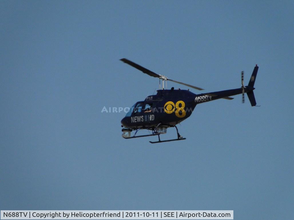 N688TV, Bell 206B JetRanger C/N 2642, Getting ready to head to Poway