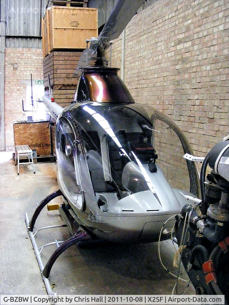 G-BZBW, 2003 Rotorway Exec 90 C/N 6415, At Rotorway UK, Street Farm, Takeley