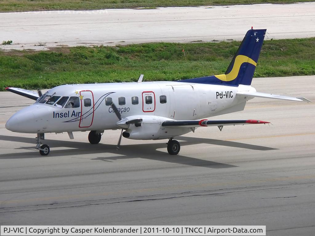 PJ-VIC, 1980 Embraer EMB-110P1 Bandeirante C/N 110261, Insel Air