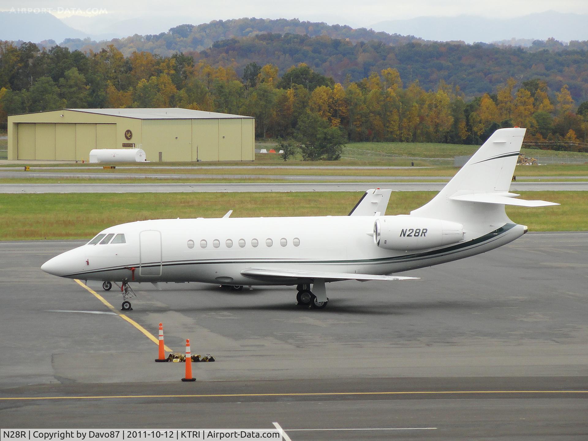 N28R, 1995 Dassault Falcon 2000 C/N 07, Aircraft parked at Tri-Cities Airport (KTRI), Blountville, TN on October 12, 2011.