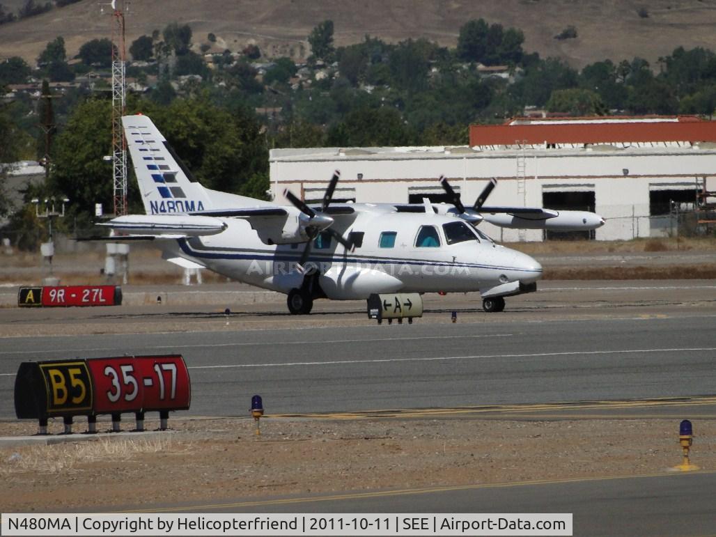 N480MA, 1985 Mitsubishi MU-2B-60 Marquise C/N 1554 S.A., Taxiing back after landing