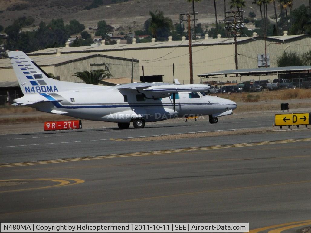 N480MA, 1985 Mitsubishi MU-2B-60 Marquise C/N 1554 S.A., Stopping short of runway 27R waiting for clearence to cross