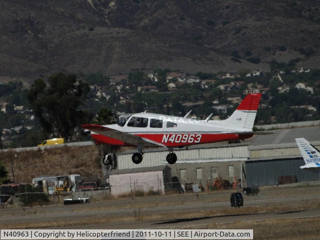 N40963, 1974 Piper PA-28-151 C/N 28-7415120, Airbourne