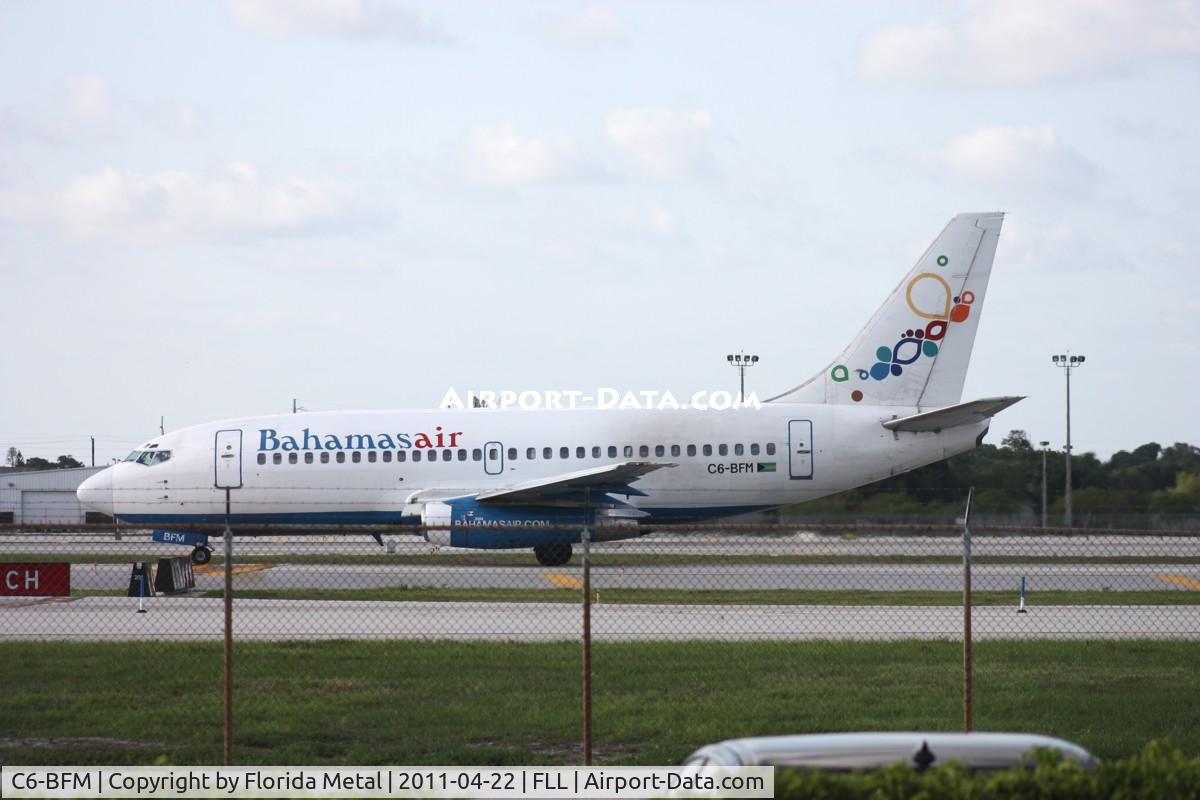 C6-BFM, 1981 Boeing 737-2K5 C/N 22596, Bahamas 737