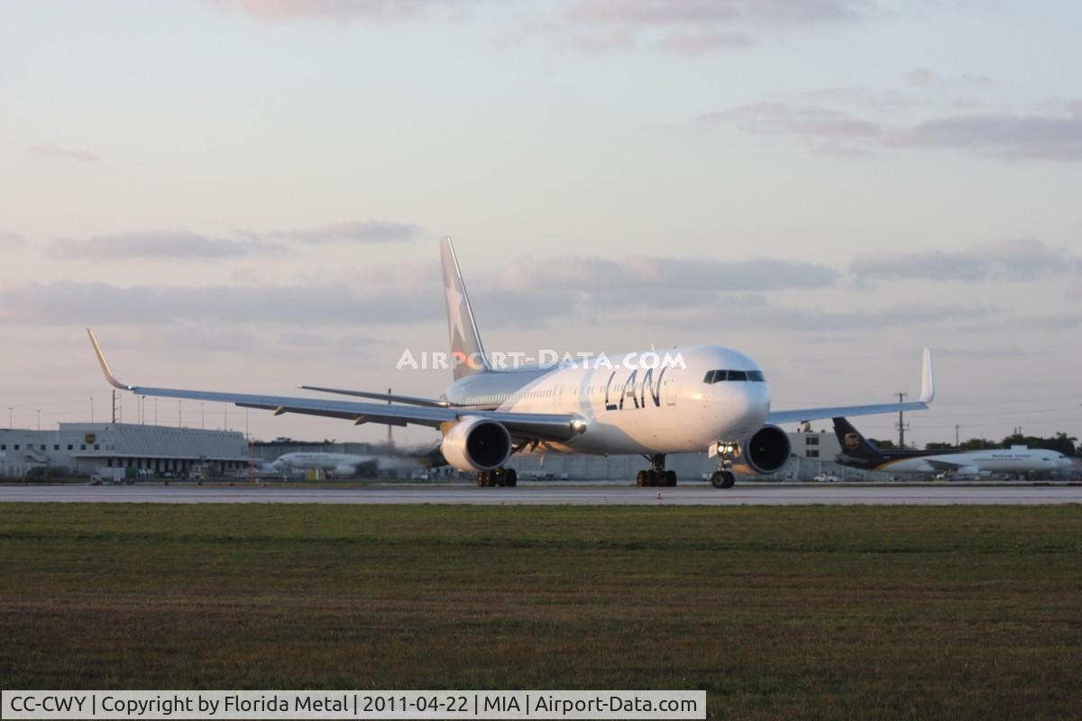 CC-CWY, 2007 Boeing 767-316/ER C/N 35231, Lan 767-300