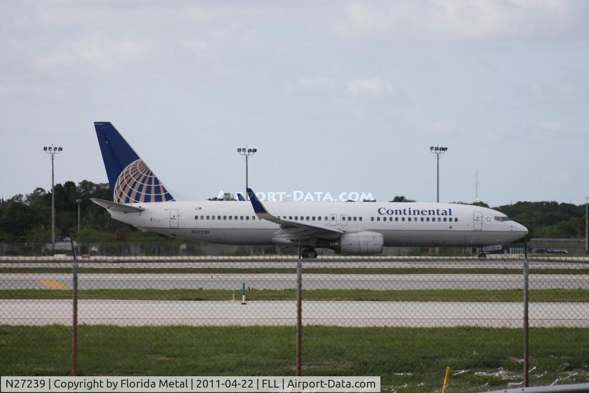 N27239, 1999 Boeing 737-824 C/N 28951, Continental 737