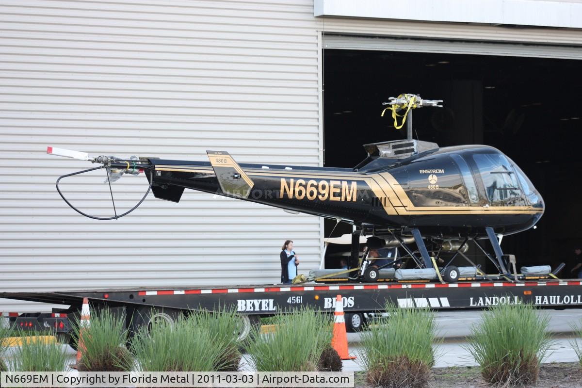 N669EM, 2005 Enstrom 480B C/N 5085, Enstrom 480B at Heliexpo Orlando